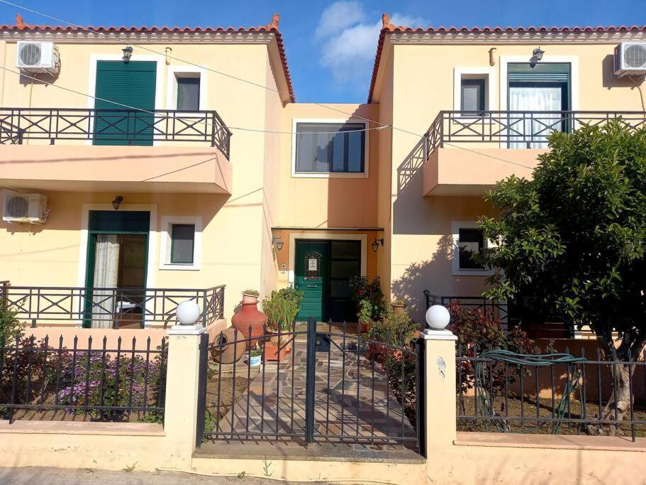 Balcony With A View - In The Heart Of The Village Mesotopos Exterior foto
